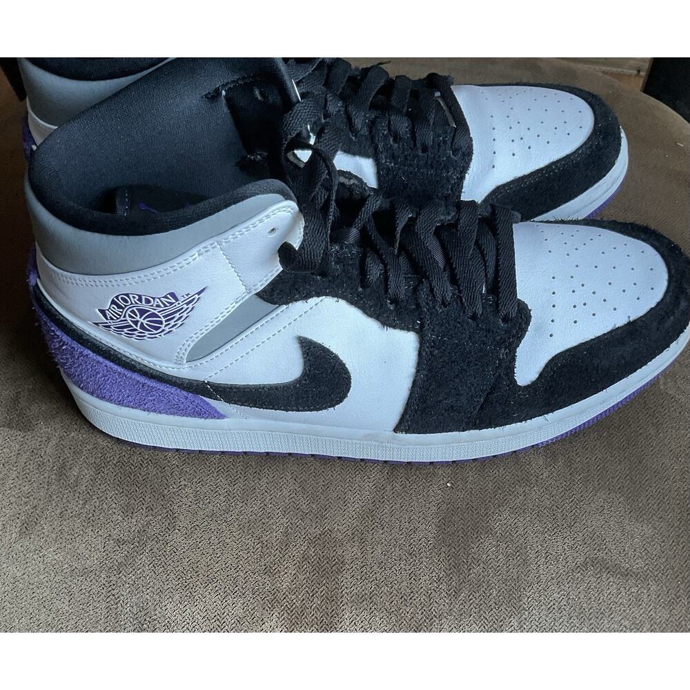 Nike Jordan Air 1 Mid SE Size 9.5 Black/Varsity Purple/White 852542-105 - Picture 5 of 12